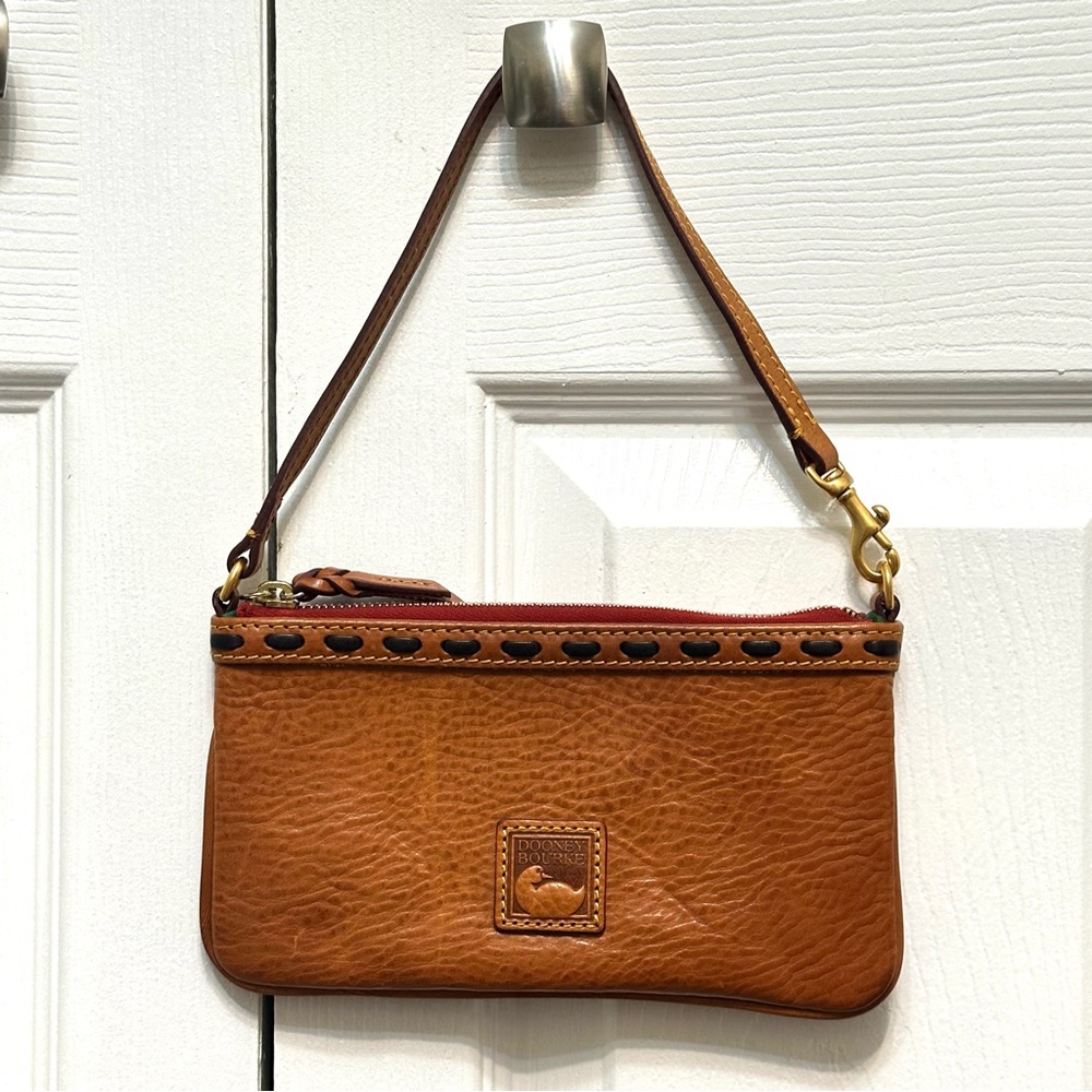 New Without Tags Dooney & Bourke Florentine Large Slim Wristlet Sachel